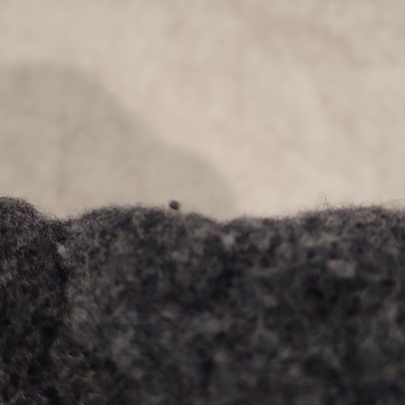 GAP | Stretch 98% Wool Sweater - Picture 6 of 6